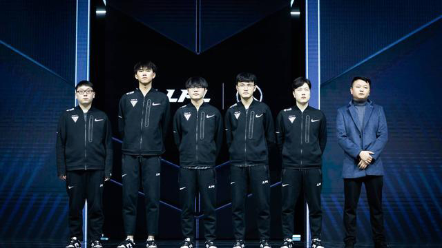 與助攻次數 與助攻次數